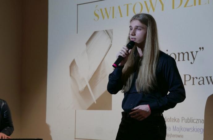 Światowy Dzień Poezji w Miejskiej Bibliotece Publicznej