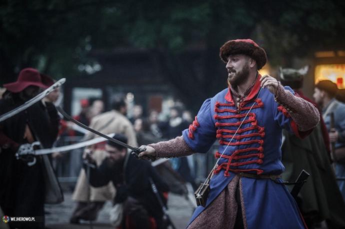 Rekonstruktorzy z całej Polski walczyli w Wejherowie 