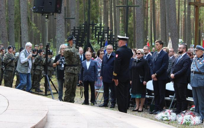 Pielęgnowanie pamięci o ofiarach zbrodni piaśnickiej
