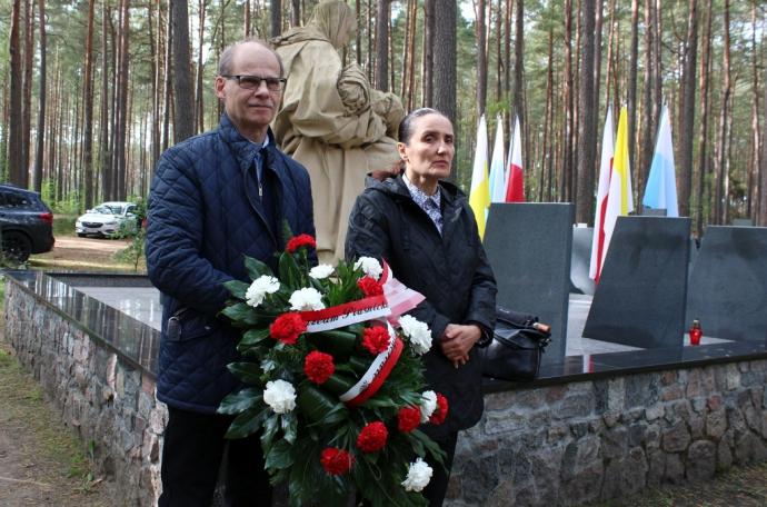 Pielęgnowanie pamięci o ofiarach zbrodni piaśnickiej