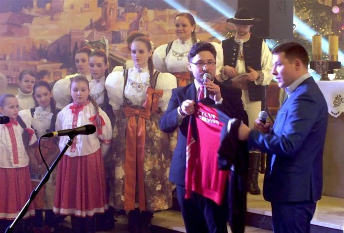 Artyści nie żałowali głosów a publiczność datków