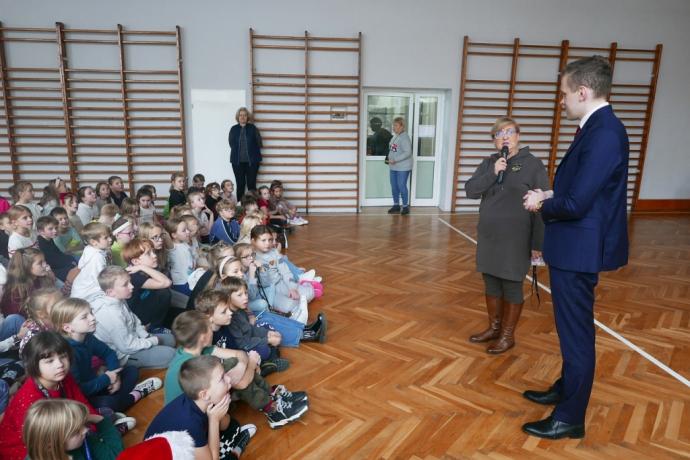Spotkania w szkołach mistrza szachowego Michała Kanarkiewicza 