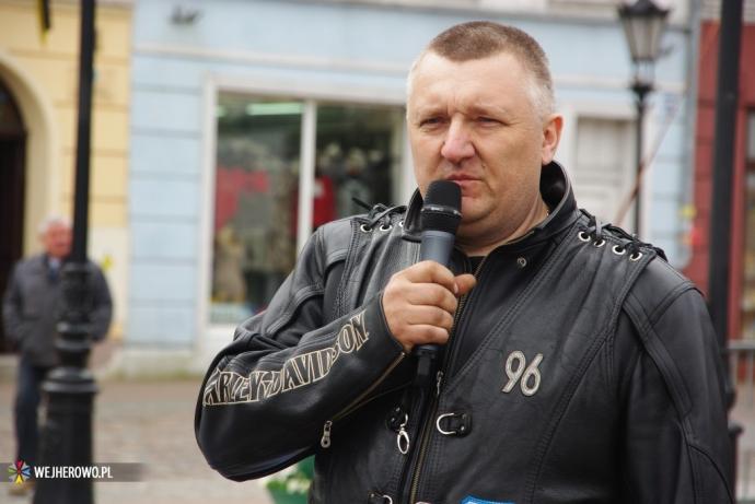 Motocykliści pomogli dzieciom
