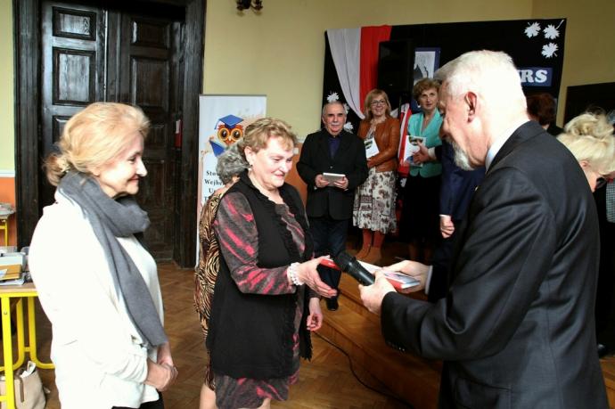 Krystyna Laskowska ponownie Prezesem Stowarzyszenia WUTW
