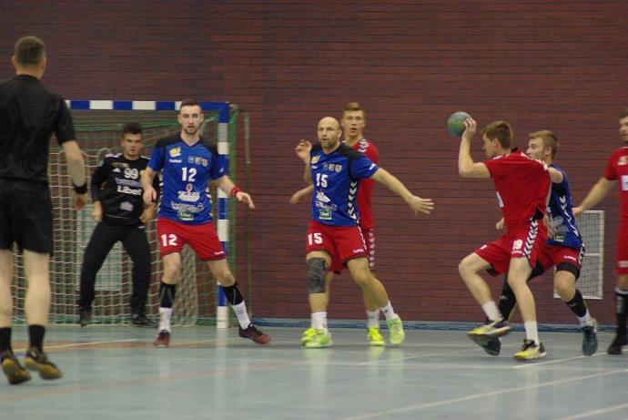 Sambor nieznacznie lepszy od Tytanów