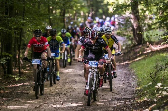 Bartosz Banach i Katarzyna Łysek wygrali Garmin MTB Series w Wejherowie