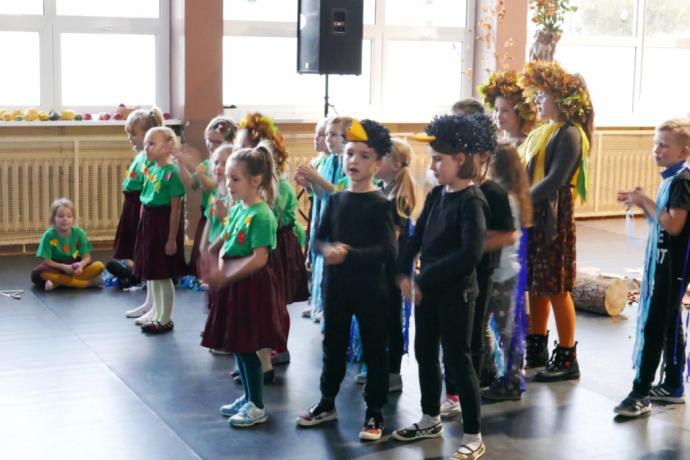Koncert uczniowski „Jesień w poezji i muzyce”
