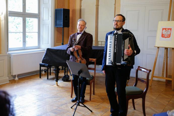 Medale Róży dla szczęśliwych Jubilatów 