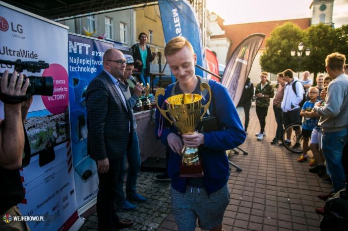 Super Game E-Sport wzbudził żywe zainteresowanie mieszkańców  