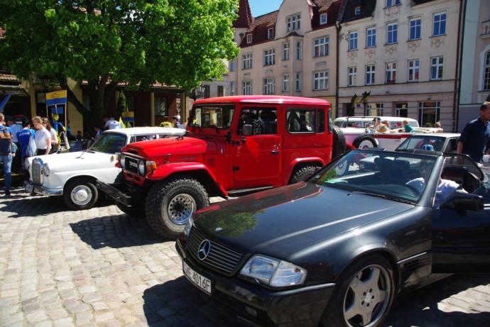 IX Szkolna Parada inaugurująca Dzień Patrona