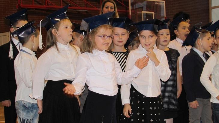 Pierwszoklasiści „jedenastki” złożyli ślubowanie