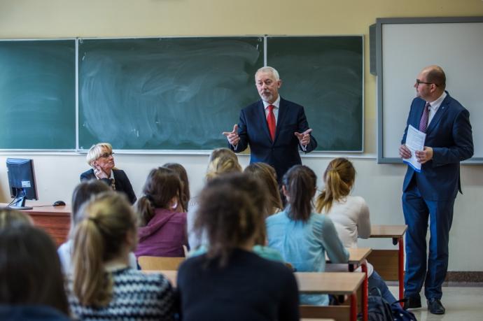 Prezydent Krzysztof Hildebrandt spotyka się z młodzieżą 