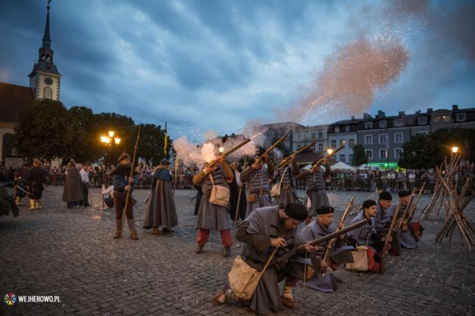 Rekonstrukcja historyczna w Wejherowie zgromadziła tłumy widzów