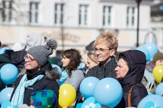 „Razem dla autyzmu” - niebieski marsz przeszedł ulicami Wejherowa 