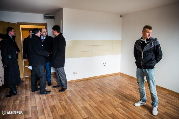 Klucze do nowych mieszkań budynku socjalnego