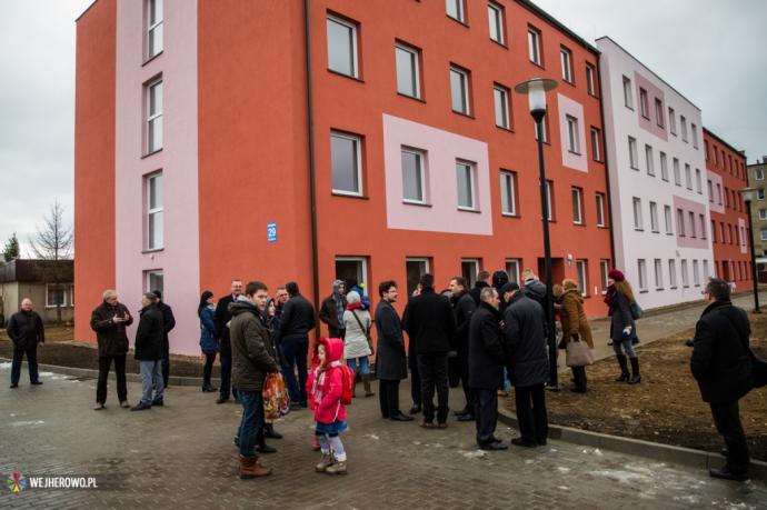 Klucze do nowych mieszkań budynku socjalnego