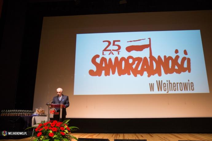 25 lat wejherowskiego samorządu