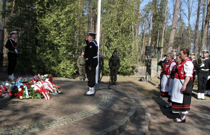 W hołdzie ofiarom zbrodni piaśnickiej
