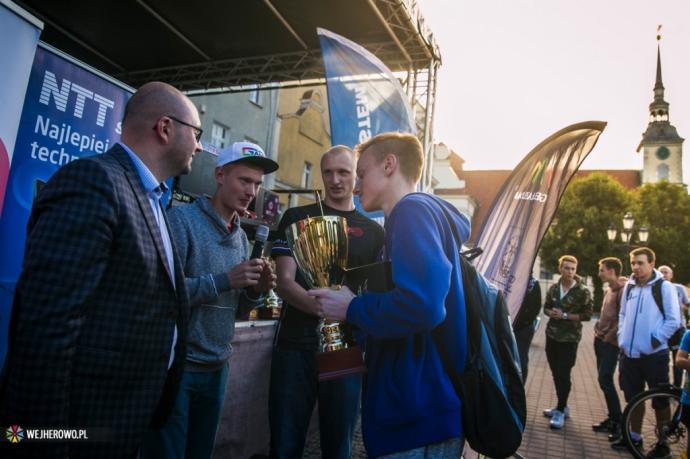 Super Game E-Sport wzbudził żywe zainteresowanie mieszkańców  