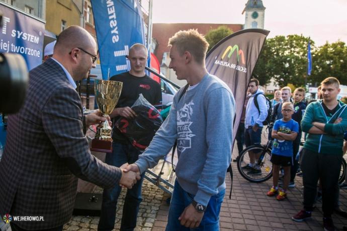 Super Game E-Sport wzbudził żywe zainteresowanie mieszkańców  