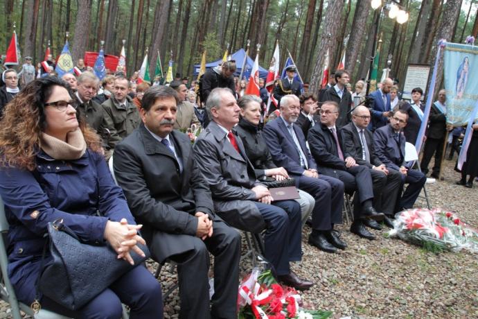 Pomnik profesora Gerarda Labudy stanął w Luzinie