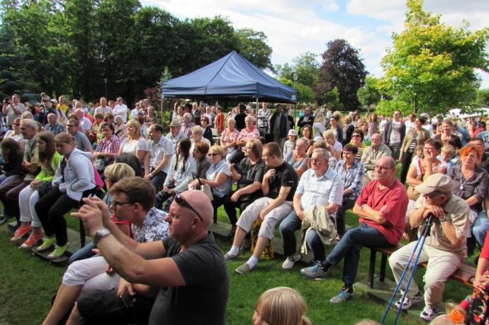 Żywiołowy koncert w parku „The Rockas”