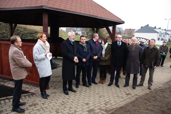 Nowa wiata posłuży integracji mieszkańców