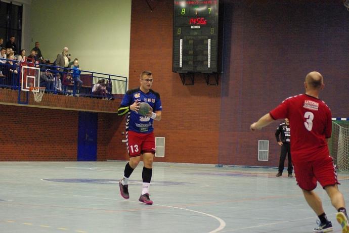 Sambor nieznacznie lepszy od Tytanów
