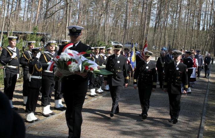 W hołdzie ofiarom zbrodni piaśnickiej