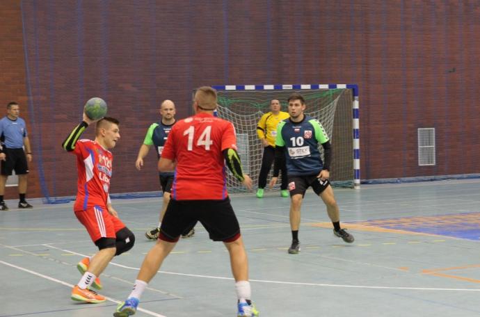 Zwycięstwo Tytanów na inaugurację ligi 