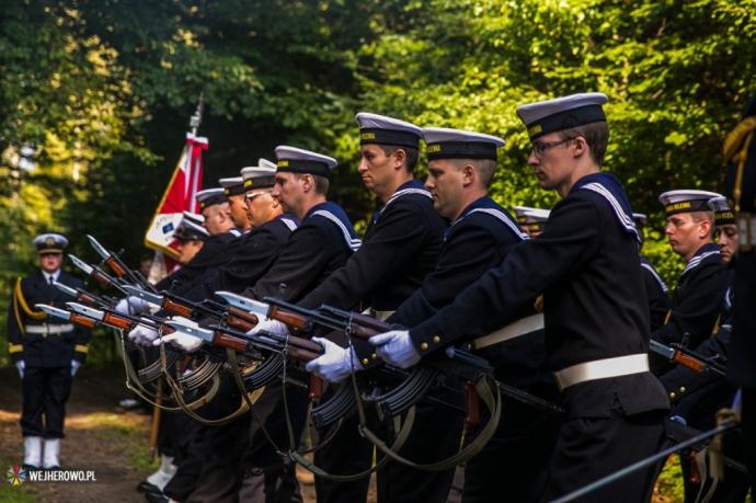 Hołd żołnierzom 1 MPS poległym pod Białą 
