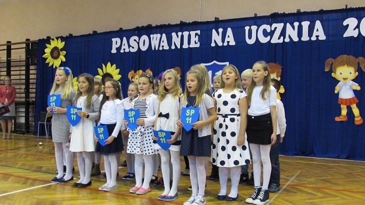 Pierwszoklasiści „jedenastki” złożyli ślubowanie