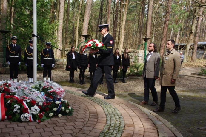 Hołd ofiarom zbrodni piaśnickiej