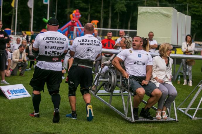 Mariusz Pudzianowski sędziował zawody Strongmanów