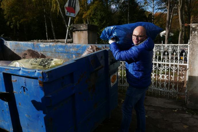 Trwa akcja „Nie pozwól pamięci zarastać trawą”