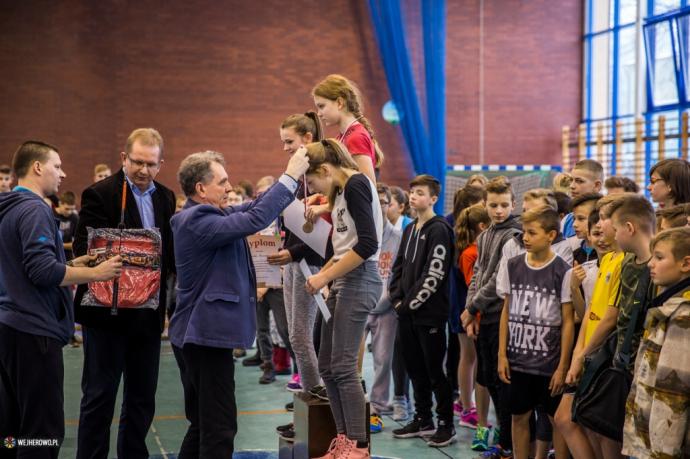 Halowa Lekkoatletyka w wejherowskiej „szóstce”