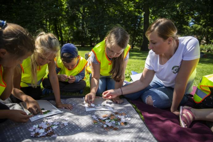 Co w trawie piszczy? Spacery edukacyjne w wejherowskim parku
