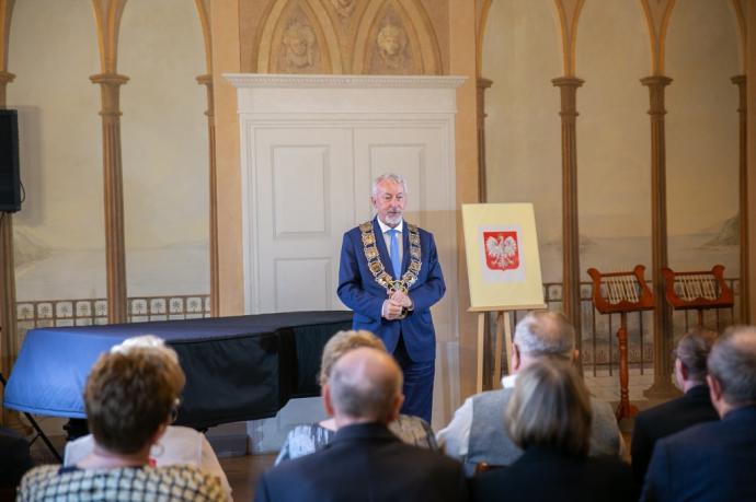 Medale dla szczęśliwych jubilatów 