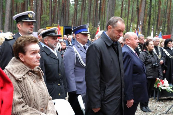 Pomnik profesora Gerarda Labudy stanął w Luzinie