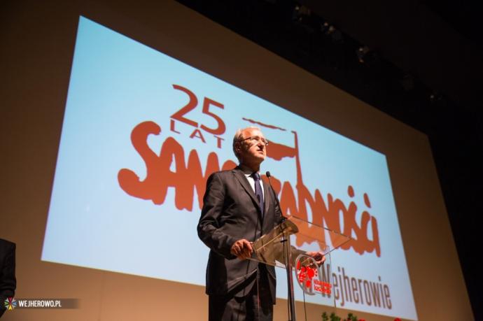 25 lat wejherowskiego samorządu