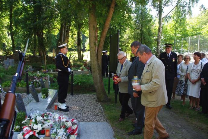 Hołd żołnierzom kampanii wrześniowej i ofiarom II wojny światowej