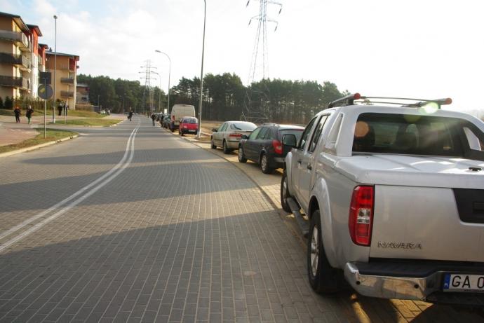 Nowy parking na os. Fenikowskiego