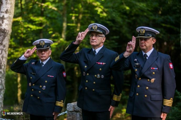 Hołd żołnierzom 1 MPS poległym pod Białą 
