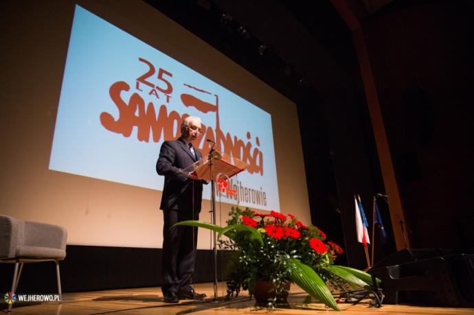 25 lat wejherowskiego samorządu