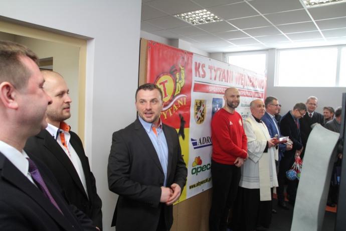 Tytani mają stałą siedzibę