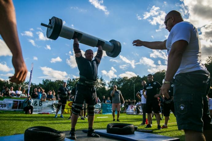 Mariusz Pudzianowski sędziował zawody Strongmanów