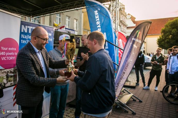 Super Game E-Sport wzbudził żywe zainteresowanie mieszkańców  