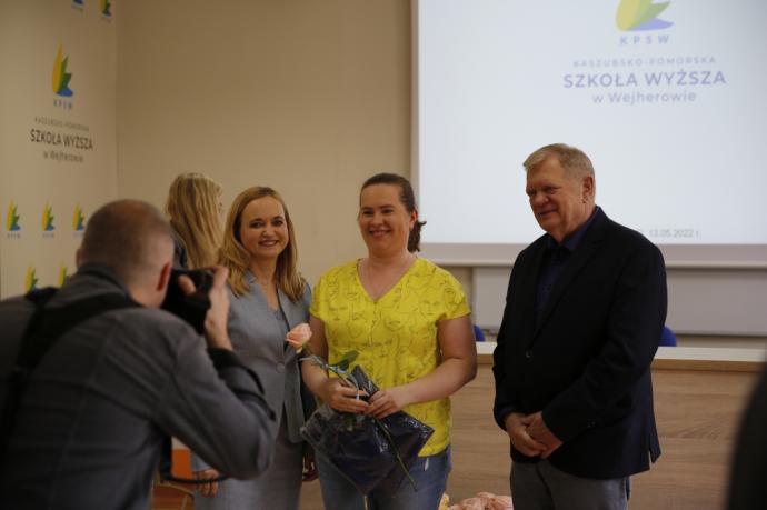 Studenci pielęgniarstwa odebrali swoje pierwsze uniformy 