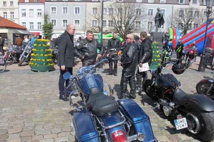 MotoKrew na wejherowskim rynku 