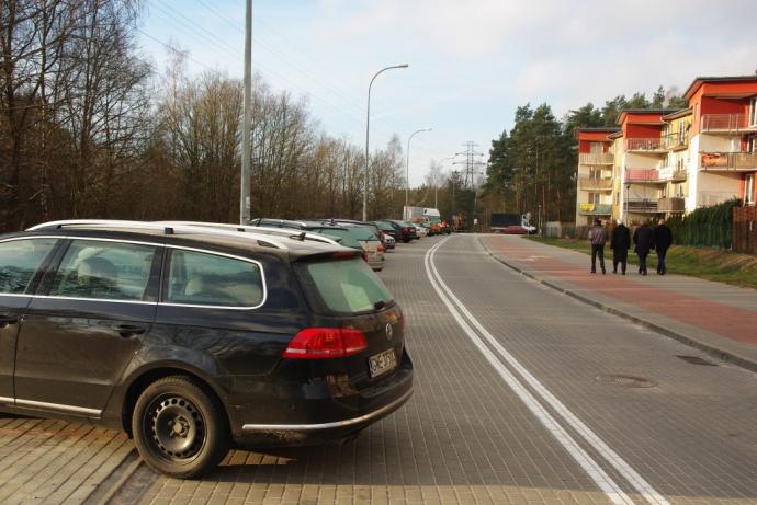 Nowy parking na os. Fenikowskiego